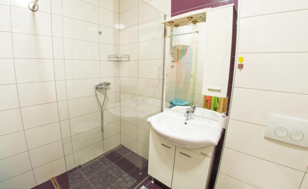 Apartment Enjoy Free Private Parking Mostar Exterior photo